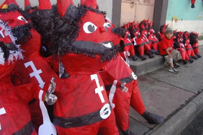 quema del diablo Medidas que se pueden tomar ante la quema del diablo este 7 de diciembre.