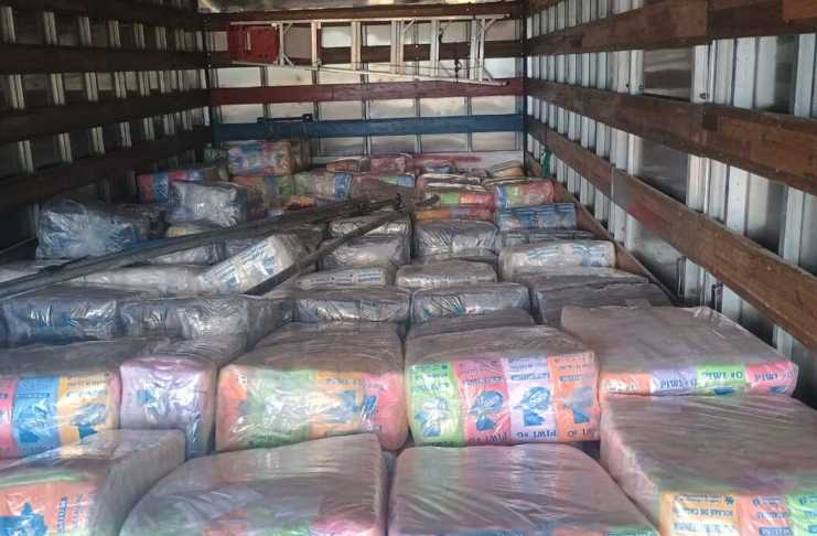 Detienen a tres presuntos integrantes de una banda dedicada al robo de furgones.