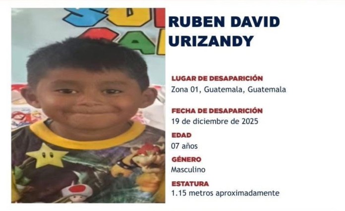 Un menor desapareció por la noche de este viernes 19 de diciembre en la Plaza de la Constitución, según dio a conocer la PGN. Foto La Hora: PGN