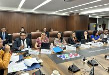 Propuestas del Gobierno para salario mínimo de 2026 es entre 3% y 12% La ministra de Trabajo, Miriam Roquel, y la viceministra, Damaris Oliva, comentan por las propuestas para el salario mínimo de 2026. Foto: La Hora / José Orozco