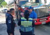 Autoridades sancionan a conductores de buses por circular contra la vía en Escuintla. Foto: PNC