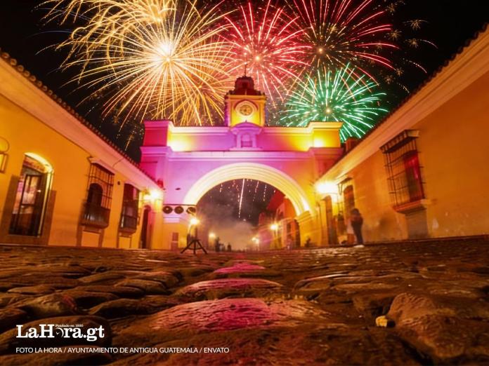 Show de luces iluminará la llegada del 2026 en la Antigua Guatemala Foto: La Hora/ Ayuntamiento de la Antigua Guatemala/ Envato