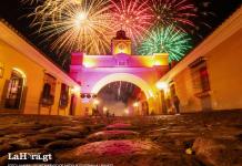 Show de luces iluminará la llegada del 2026 en la Antigua Guatemala Foto: La Hora/ Ayuntamiento de la Antigua Guatemala/ Envato