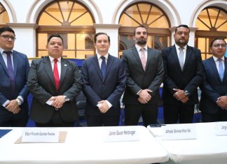 Los directores de la Superintendencia de Competencia deben discutir la distribución de los fondos para dicha entidad. Foto: Congreso de la República