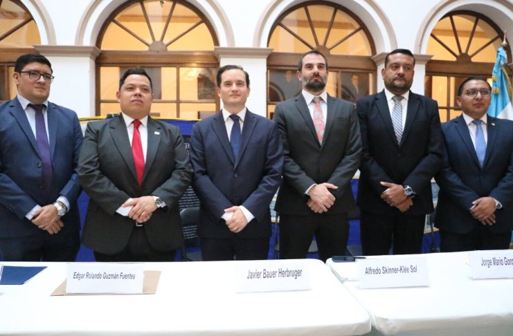 Superintendente de Competencia: quedan 4 días para recibir expedientes; decisión crucial para el país Los directores de la Superintendencia de Competencia avanzan en sus planes institucionales. Foto La Hora