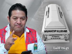 Alcalde dona ataúdes rotulados y el caso genera debate en las redes sociales