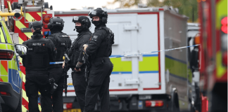 Videos grabados por personas cerca de la playa de Blondi, Sidney, recopilaron el ataque armado contra una comunidad judía. Foto La Hora: EFE