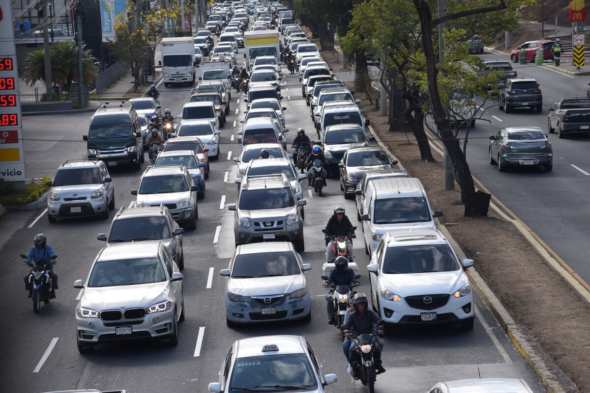 Fin de semana de tránsito complicado en la ciudad y Mixco