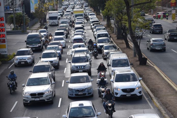 transito Distintas actividades de fin de año se concentran este fin de semana, lo que según las autoridades, podría generar complicaciones en el tránsito. Foto La Hora: Archivo