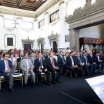 El presidente del TSE, Gabriel Aguilera, acudió a una actividad de la comisión legislativa del Migrante. Foto: Congreso de la República