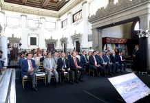 El presidente del TSE, Gabriel Aguilera, acudió a una actividad de la comisión legislativa del Migrante. Foto: Congreso de la República