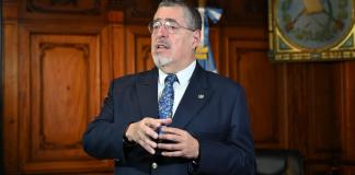 Arévalo hace un llamado a la población y profesionales a "participar" en elecciones de segundo grado. Foto La Hora: SCSP