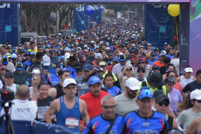 La media maratón Max Tott 2026 recorrió los barrios de la Ciudad de Guatemala durante este domingo 25 de enero.
