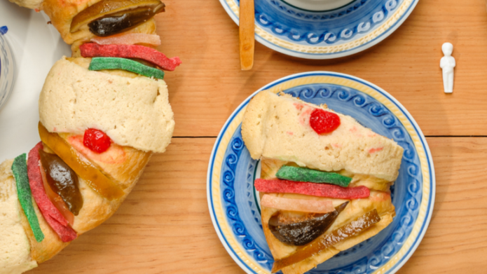 Rosca de reyes La Rosca de Reyes cada 6 de enero, combina elementos religiosos, históricos y culturales. Foto: Freepik.