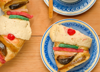 La Rosca de Reyes cada 6 de enero, combina elementos religiosos, históricos y culturales. Foto: Freepik.