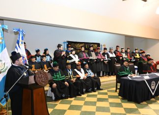 Alianza por las Reformas señala que el CSU con cargos vencidos no puede elegir magistrados de la CC Alianza por las Reformas afirmó que el CSU de la USAC no puede elegir a magistrados de la CC con cargos vencidos. En la foto, miembros del CSU y directores de centros y escuelas. Foto La Hora: USAC