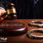 Ley de aceptación de cargos y uso recurrente para reducir penas genera rechazo de juristas y gobierno.