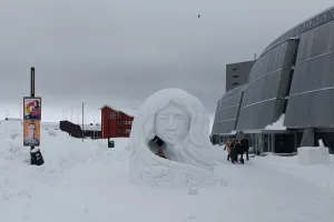 EFE: Dinamarca envía avanzada a Groenlandia para reforzar defensa