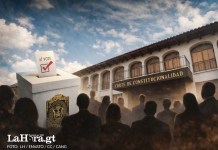 Abogados tienen una sola fecha para presentar papelería como aspirantes a magistrado de la CC Abogados que aspiran a ser magistrados de la CC tienen un solo día para presentar expedientes. Foto La Hora: Daniel López