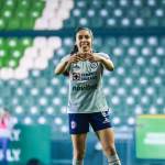 La guatemalteca Ana Lucía Martínez anotó un doblete en la goleada de Cruz Azul 5-0 frente al León en la Liga MX Femenil.