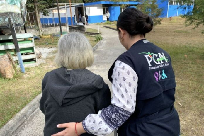 Más de 5,600 adultos mayores recibieron atención por vulneración de derechos. Foto La Hora: PGN.
