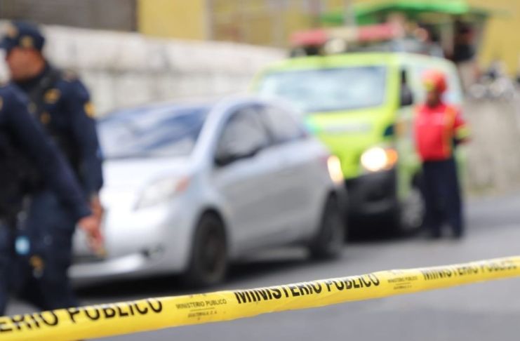 Homicidios disminuyen, pero violencia aumenta en áreas rurales; principalmente en Petén, Santa Rosa y otros tres departamentos Ataque armado registrado en el bulevar Las Guacamayas, Mixco. Foto La Hora: CBM