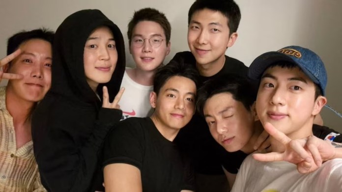 El icónico grupo BTS confirmó su esperado regreso al mundo musical con un nuevo álbum con 14 canciones.