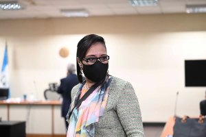 A más de dos años de intentos fallidos, juzgado suspende nuevamente audiencia para Roxana Baldetti