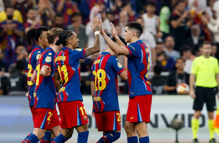 El FC Barcelona, con doblete de Raphinha, goleó 5-0 al Athletic de Bilbao en la primera semifinal de la Supercopa de España.