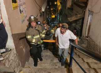 Incendio estructural en la colonia La Trinidad, 9.a. avenida y 3a. calle, zona 3. Foto La Hora: CVB.