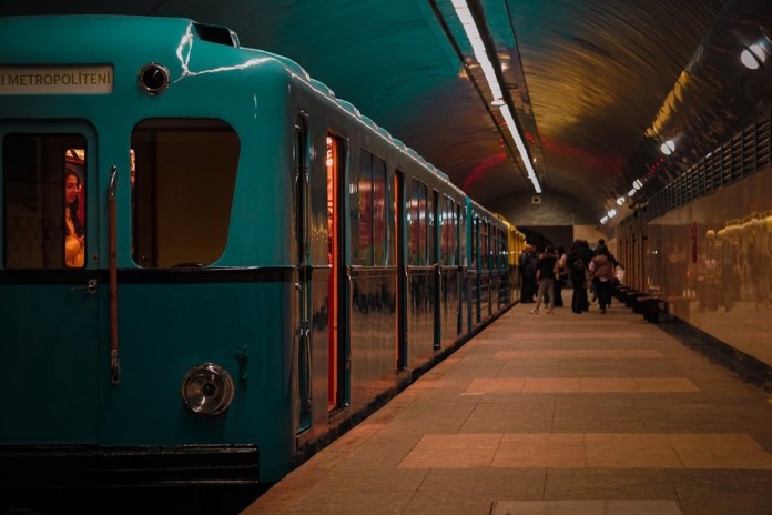 Cámaras piden que se asignen los recursos para la licitación de Metro Riel a través de Alianza Público Privada Cámaras piden que se asignen los recursos para la licitación de Metro Riel a través de Alianza Público Privada