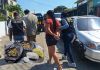 Capturan a mujer que pretendía deshacerse de una bolsa llena de ilícitos en Escuintla Mujer capturada con bolsa llena de ilícitos. Foto La Hora: PNC