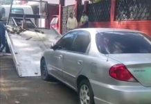 Policía MT consigna vehículos que obstaculizan vías en la zona 7 La PMT consignó vehículos abandonados en la vía púbica que obstaculizaban espacios en la zona 7. Foto La Hora: captura de pantalla PMT