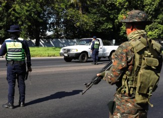 El titular del Ministerio de Gobernación, Marco Antonio Villeda, espera que con el Plan Centinela se reduzcan los índices de violencia en Escuintla. Foto: Mingob