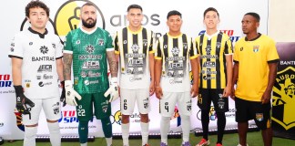 Presentación de equipaciones de Aurora F.C. par Torneo Clausura 2026. Foto: Cortesía Bantrab.