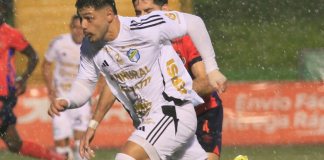 El delantero guatemalteco Darwin Lom anunció su salida de Comunicaciones y en las próximas horas se podría unir a un equipo en el extranjero.