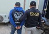 Autoridades capturan a deportado al aterrizar en Guatemala.