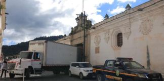 Traslado de obras del Museo de Arte Colonial por parte del MP. Foto La Hora: MCD