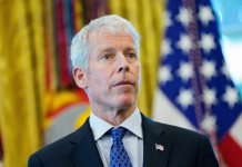Compañías de petróleo «elevarán de inmediato» sus inversiones en Venezuela, según EE.UU. El secretario de Energía de EE.UU. aseguró que cuatro de las mayores compañías de petróleo del mundo elevarán su inversión en Venezuela.