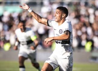 El paraguayo Erik López es el nuevo refuerzo de Municipal para el Clausura 2026.