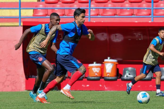 Municipal, a raíz de la suspensión de dos partidos que recibió El Trébol, se vio obligado a buscar estadio para su debut en el Apertura 2026.