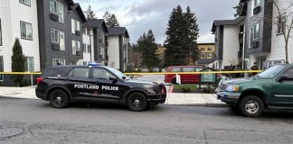 Agentes de ICE dispararon este jueves contra dos civiles dejándolos heridos en Portland. Foto La Hora: Police Portland