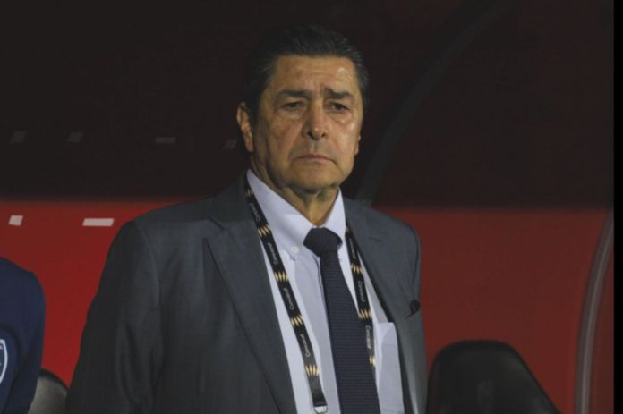 Luis Fernando Tena dirigirá su primer amisto internacional ante Canadá este 17 de enero en Los Ángeles, Estados Unidos. Foto La Hora: D. Ramírez