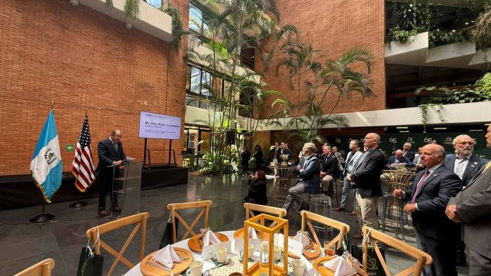 Fundesa habló acerca de la importancia del trabajo bipartidista que se realiza por el hemisferio para la integración comercial. Foto La Hora: Fundesa