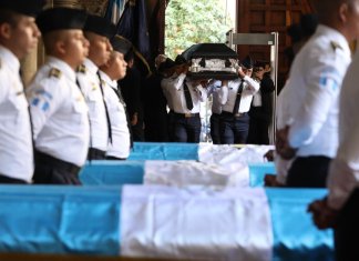 Familiares de agentes de la PNC tendrán reconocimiento económico por parte del gobierno.