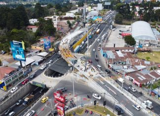 Gobierno busca capacitar a municipalidades para mejora en planificación de proyecto de obra pública.