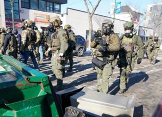 Minesota moviliza a la Guardia Nacional tras muerte de hombre a manos de agentes federales