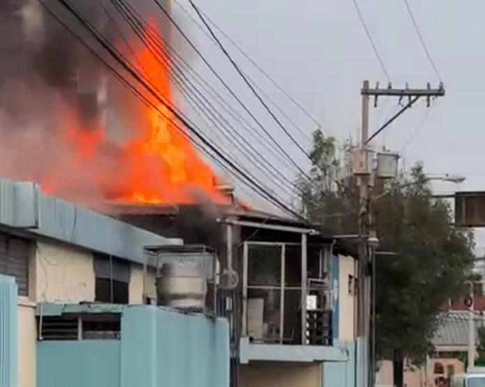 Incendio en calzada Aguilar Batres
