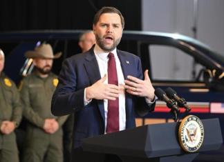JD Vance niega que se detuviera a un niño sino que fue tutelado tras la huida de su padre Foto: La Hora/ EFE