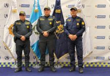 Nombran a jefes del Departamento de Tránsito de la PNC con la misión de reducir accidentes viales El ministro de Gobernación hizo el anuncio del nombramiento y seguidamente fueron juramentos por el director general adjunto de la PNC. Foto La Hora: PNC